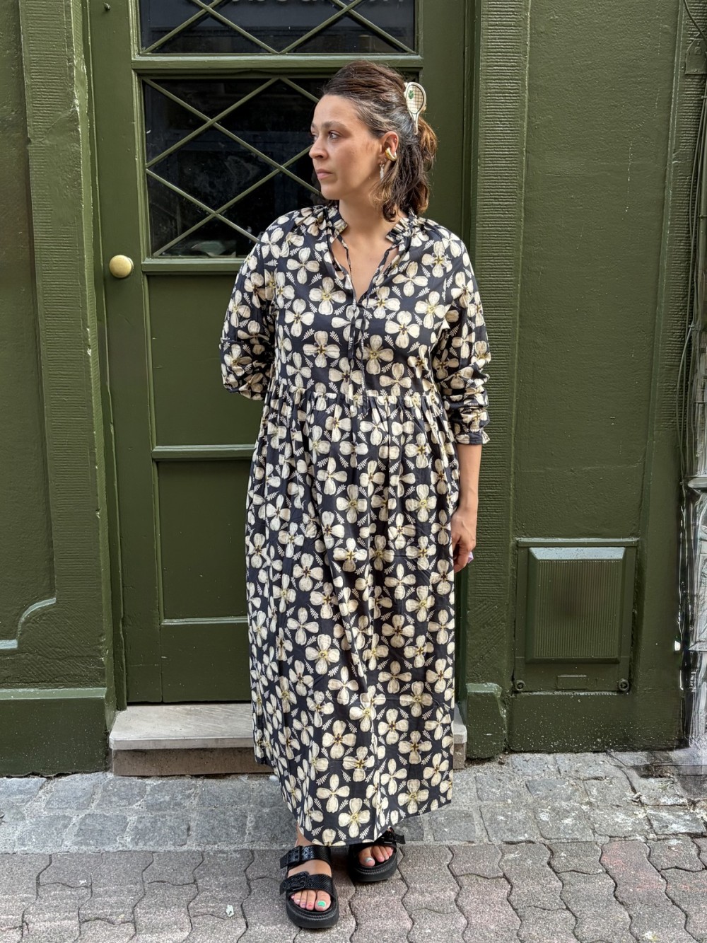Robe longue fleurie Emmy avec ceinture | Peonies Shop