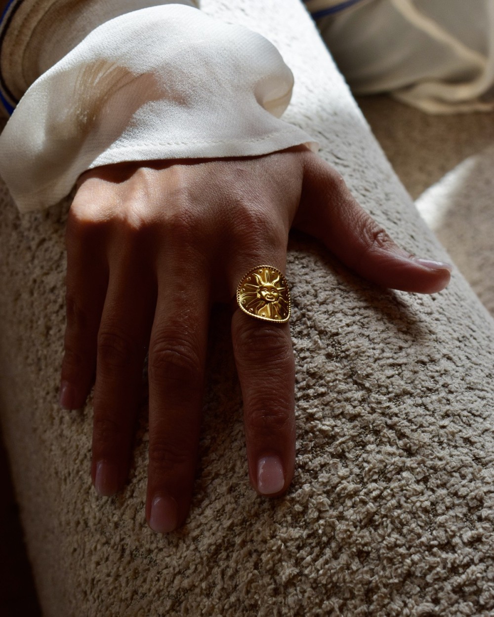 Bague Soleil dorée réglable en acier inoxydable | Peonies Shop