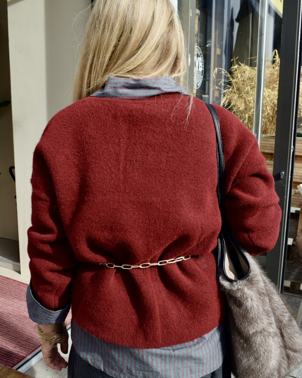 Pull Tam avec broche femme | Peonies Shop