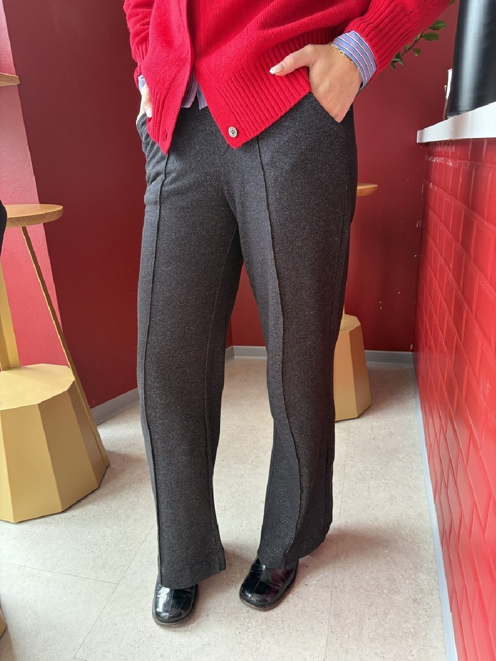 Pantalon large anthracite à plis femme | Peonies Shop