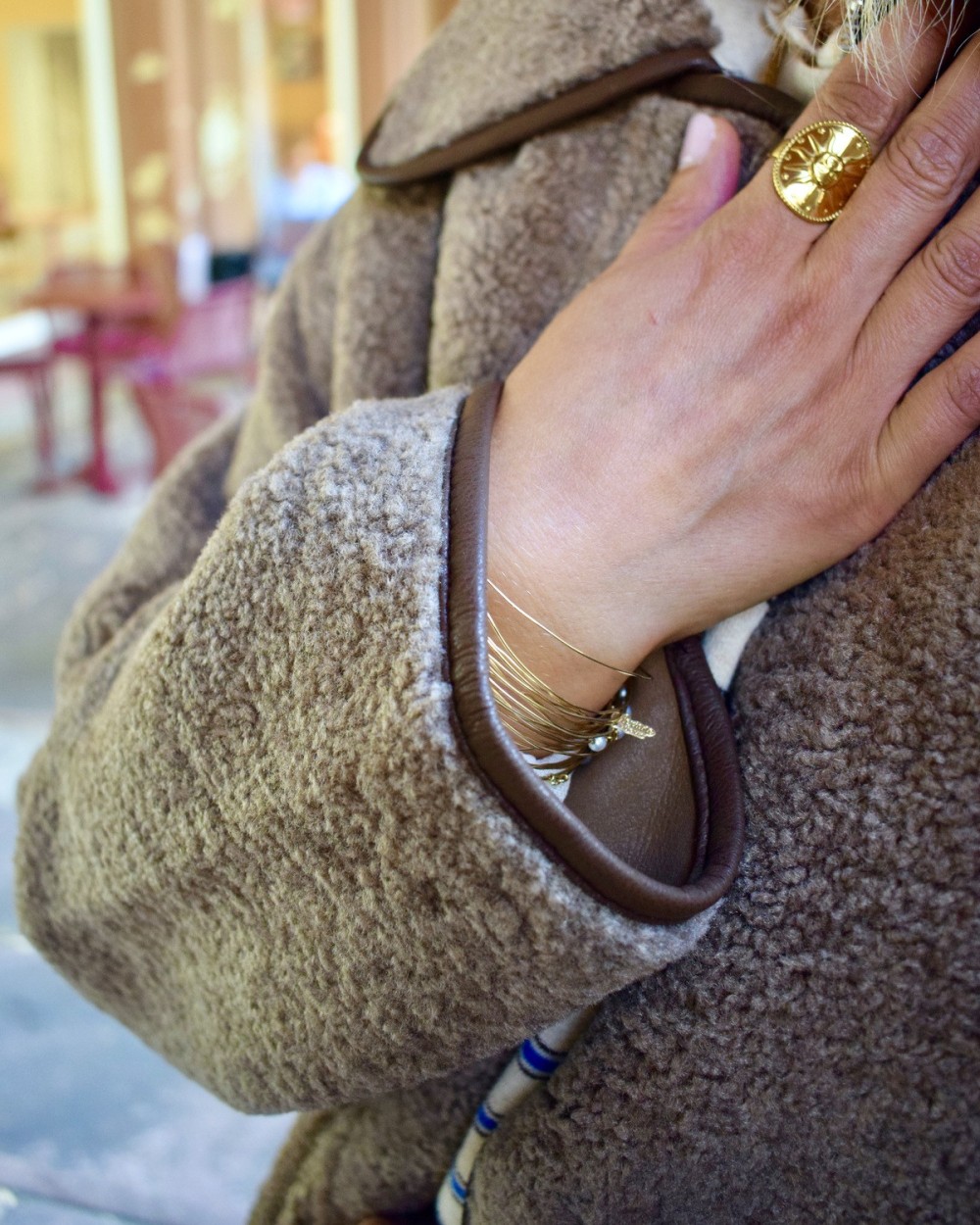 Manteau effet peau de mouton taupe | Peonies Shop