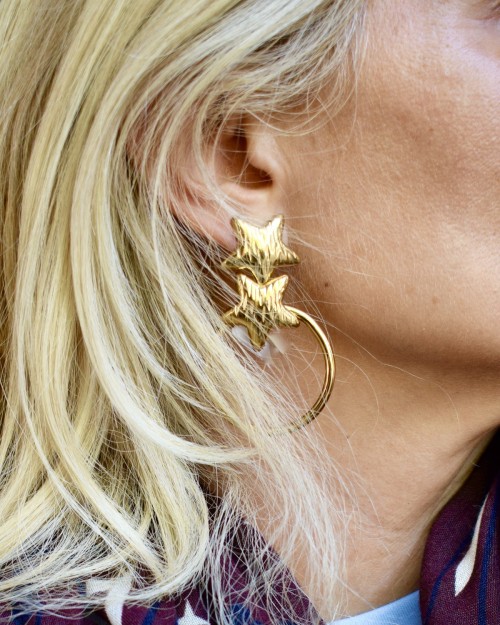 Boucles d’oreilles double étoile dorées ou argentées | Peonies Shop