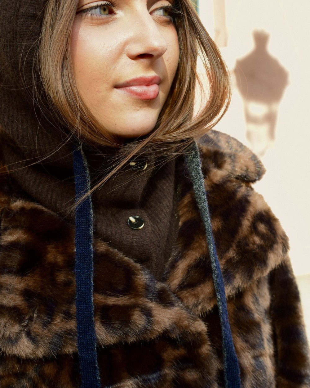 Cagoule Solea chocolat femme en laine | Peonies Shop