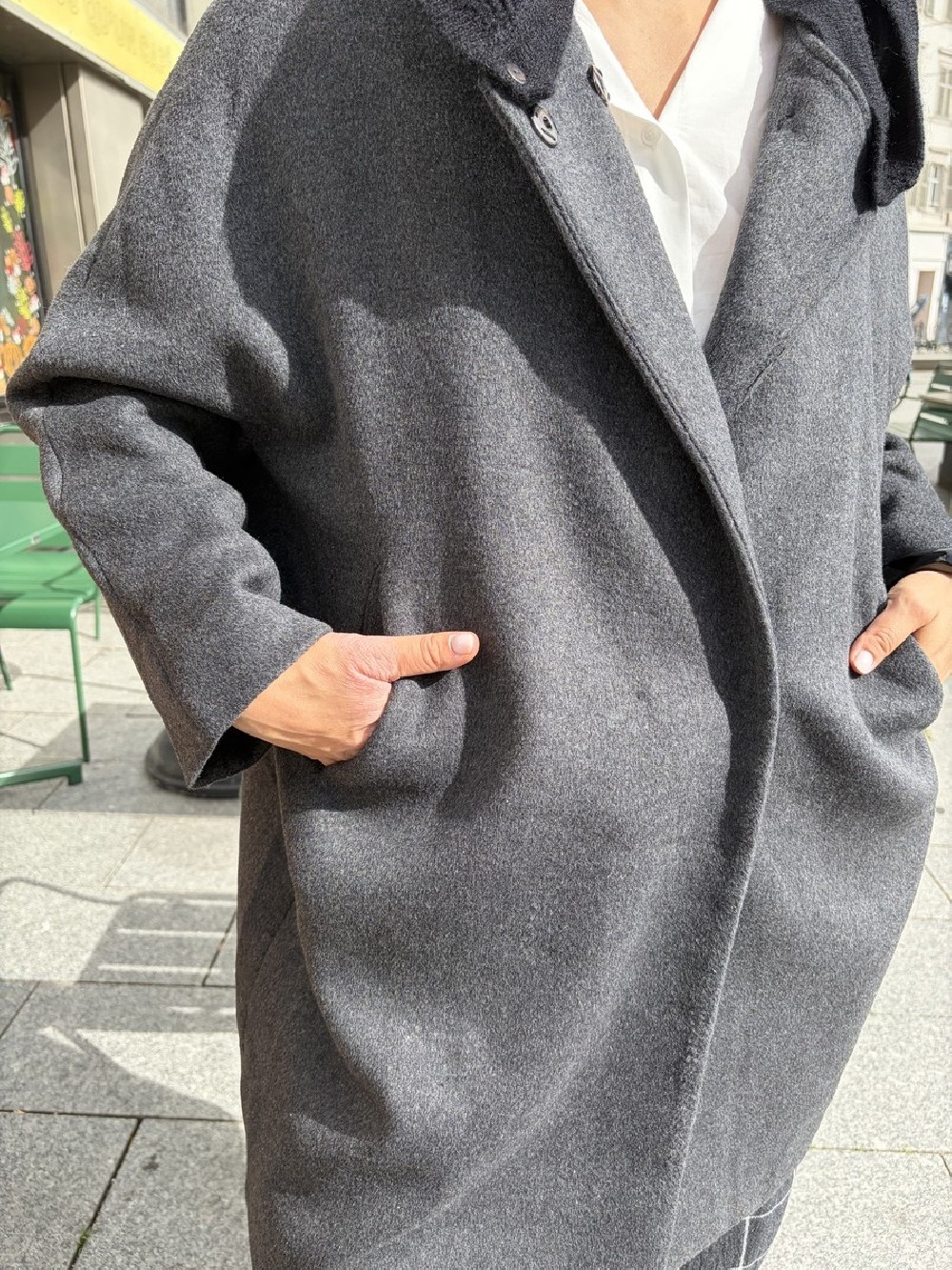 Manteau Emma gris carbone à capuche femme | Peonies Shop