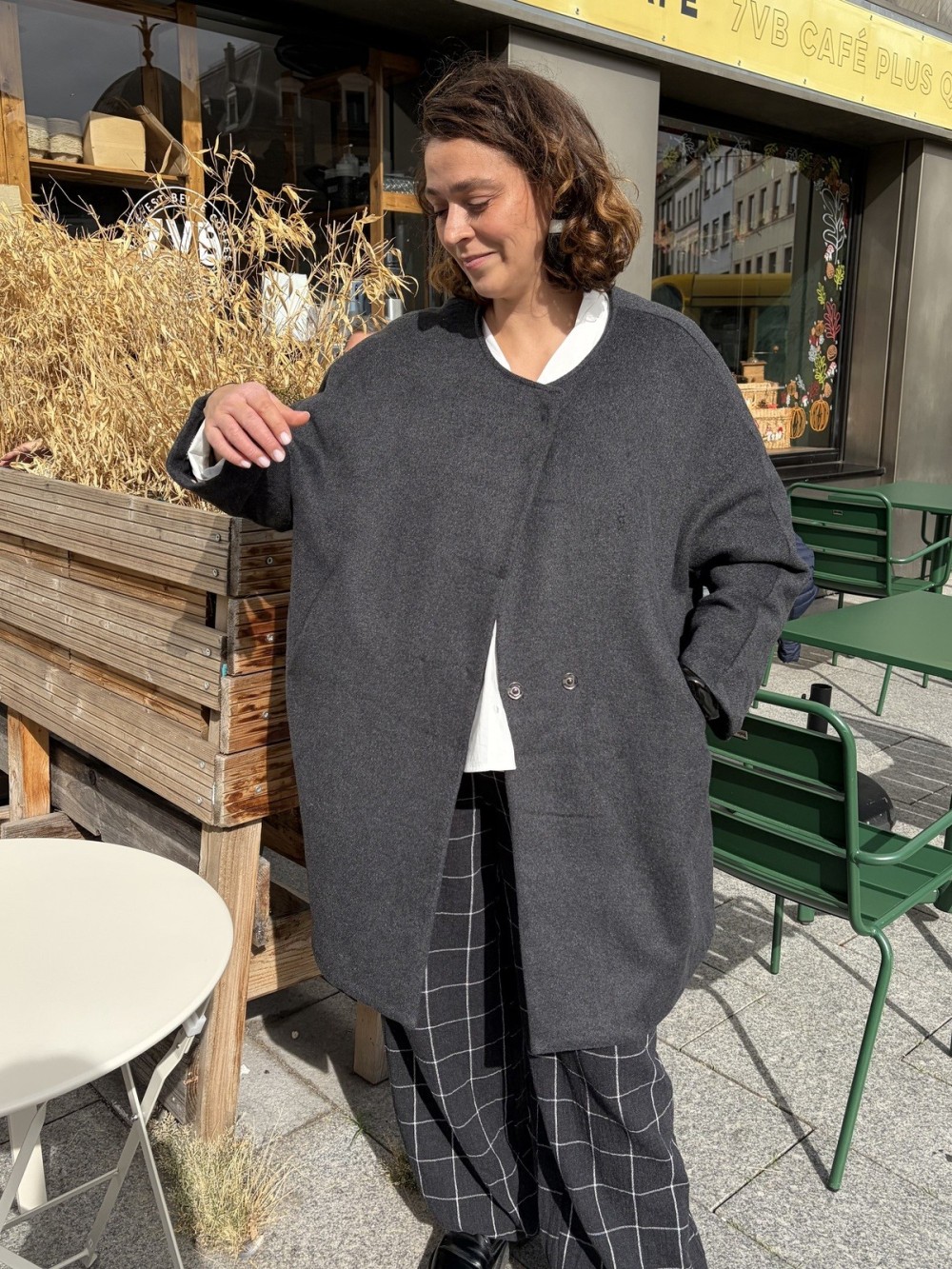 Manteau Emma gris carbone à capuche femme | Peonies Shop
