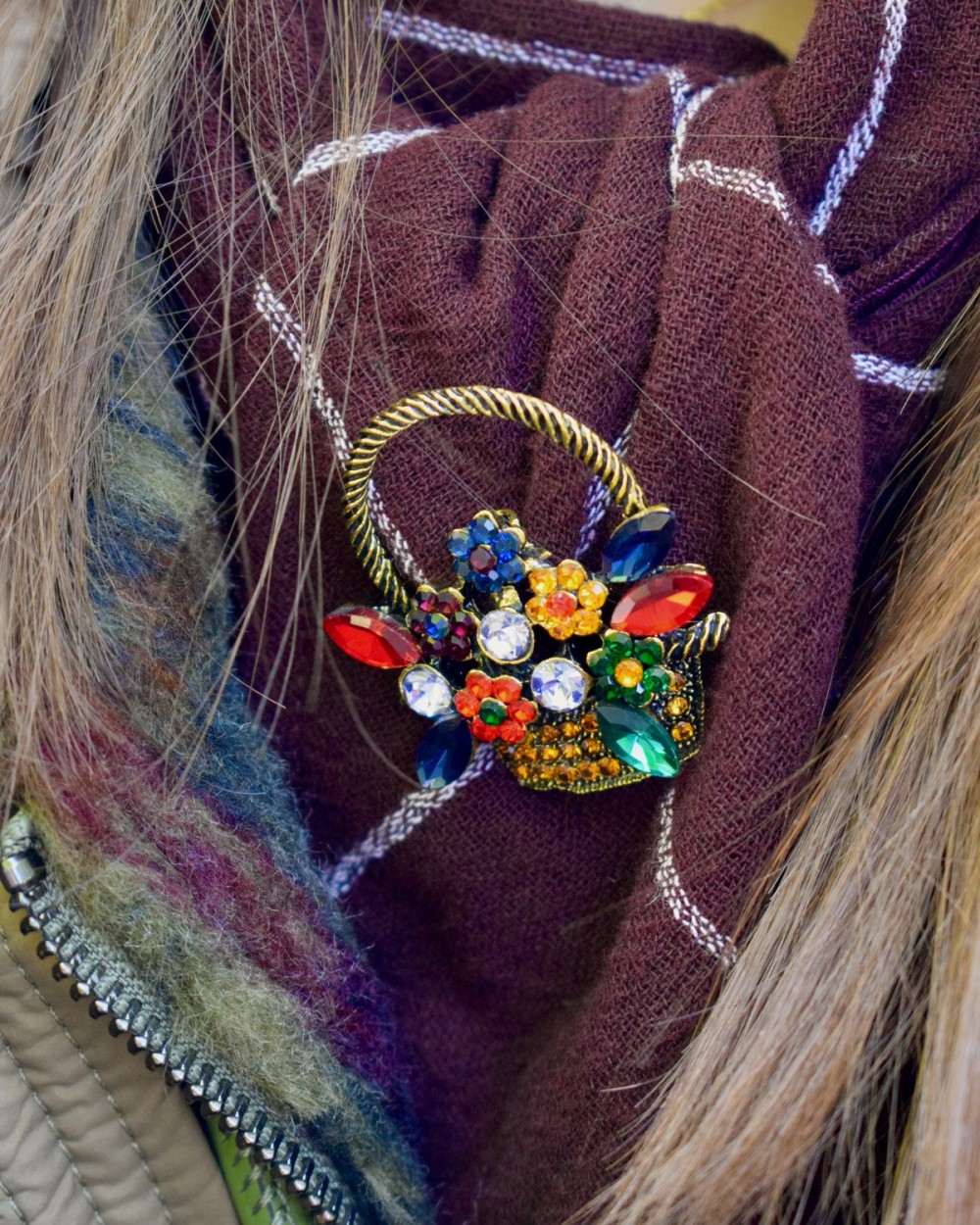 Petites broches à strass fantaisie | Peonies Shop