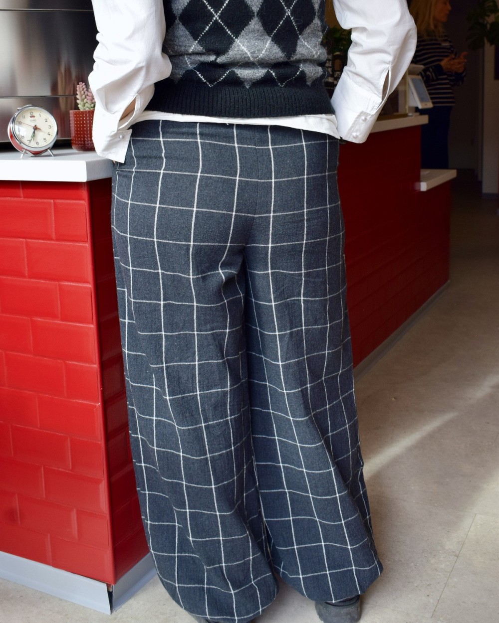 Pantalon large à carreaux gris femme | Peonies Shop