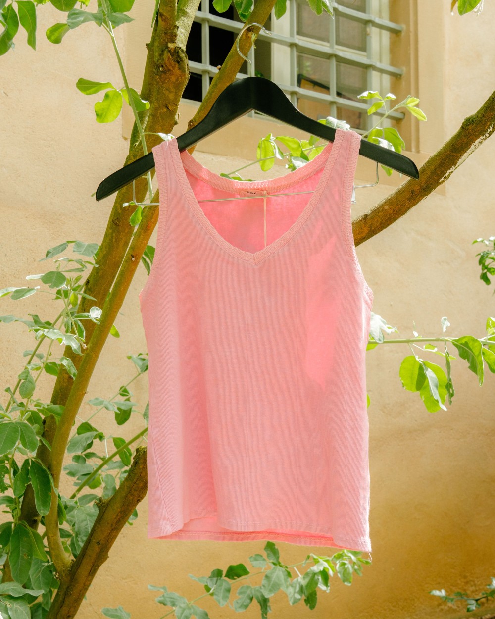 Débardeur femme en coton col V | Peonies Shop