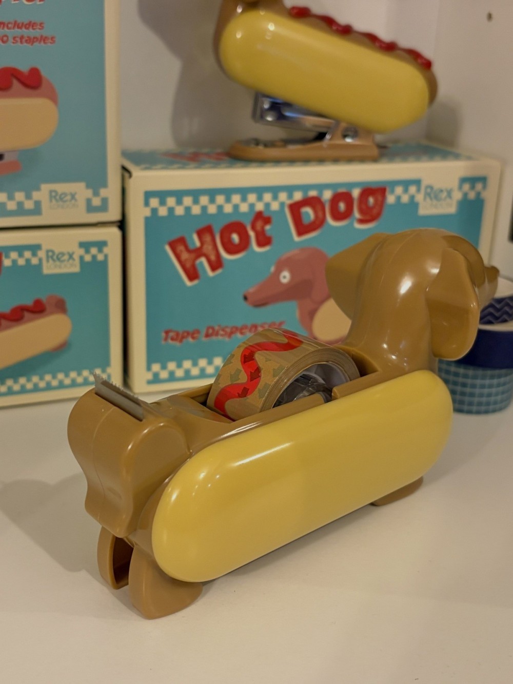 Dévidoir ruban adhésif Teckel Hot-Dog | Peonies Shop