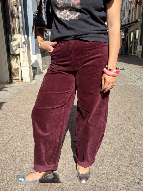 Pantalon Grayson bordeaux velours coupe barrel | Peonies Shop